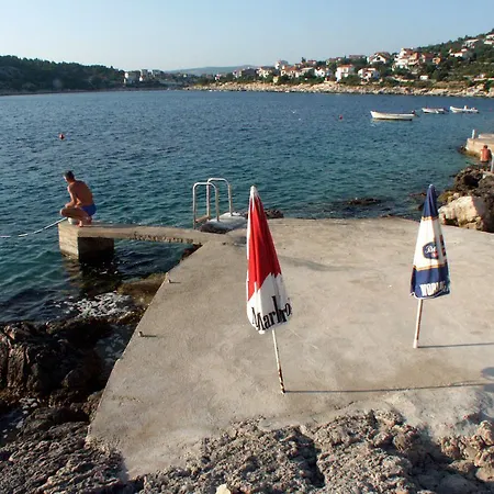 Apartment Razanj 2100a Rogoznica (Sibenik-Knin)